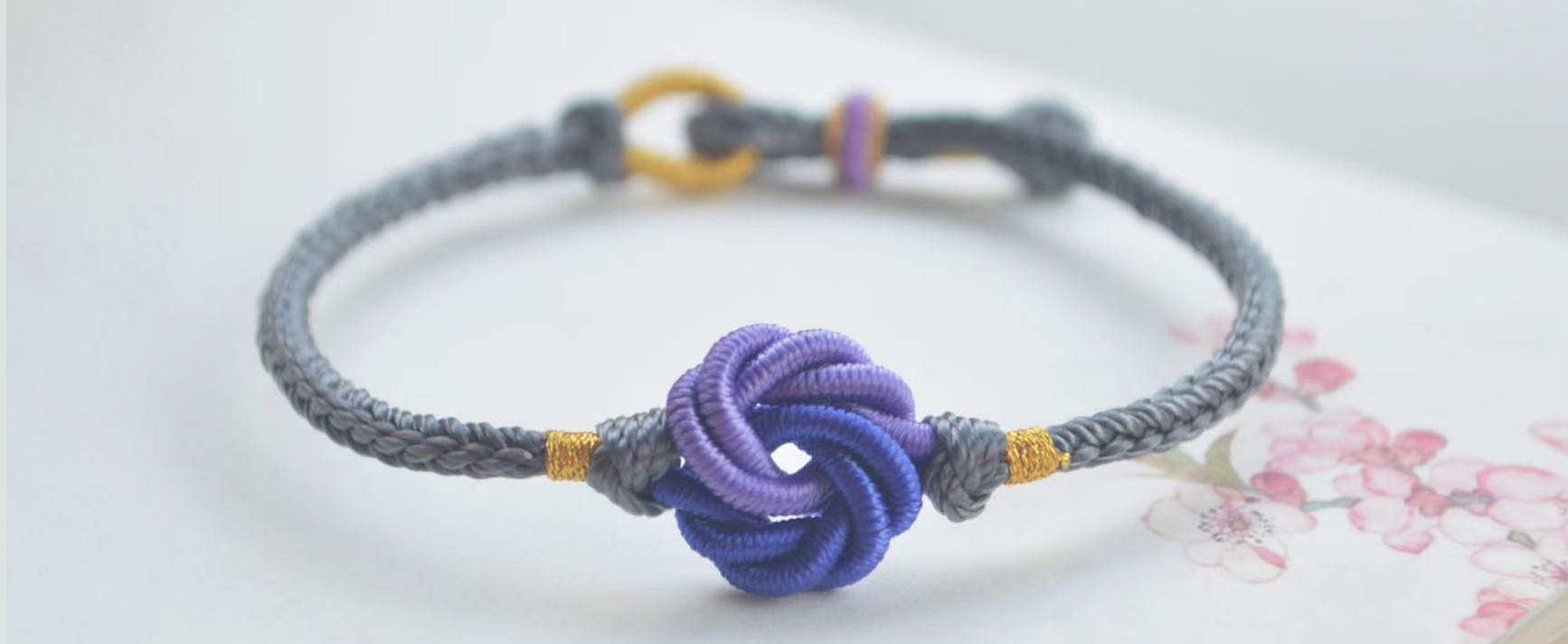 4 Ways to Make Braided Bracelets  wikiHow